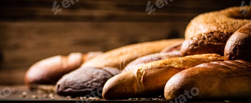 Preview: Different kinds of delicious bread.