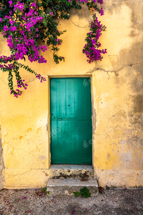 Preview: Typical Southern Italian Doorway