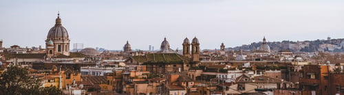 Preview: panorama view of St Peters Basilica and buildings in Rome, Italy