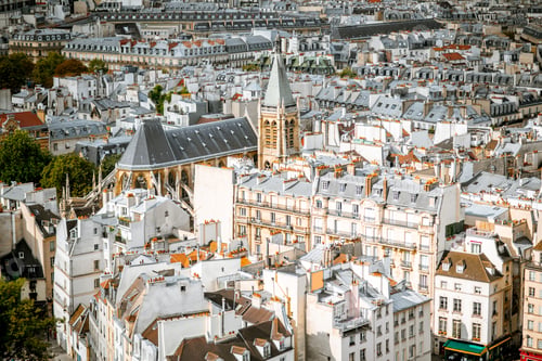 Preview: Aerial cityscape view of Paris