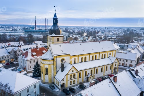 Preview: Aerial view of snow-covered Rooftops of a town in winter in Mitterteich