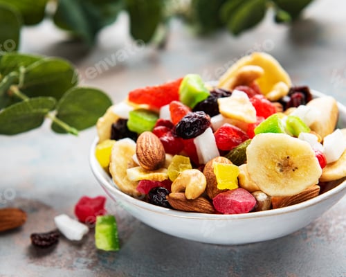 Preview: Various dried fruits and mix nuts