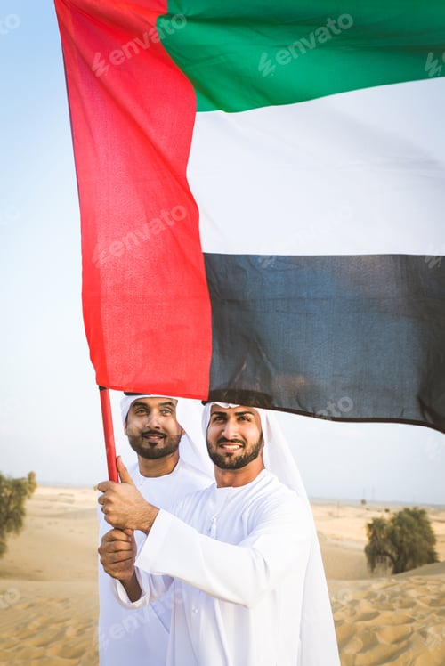 Preview: Arabic men in the desert
