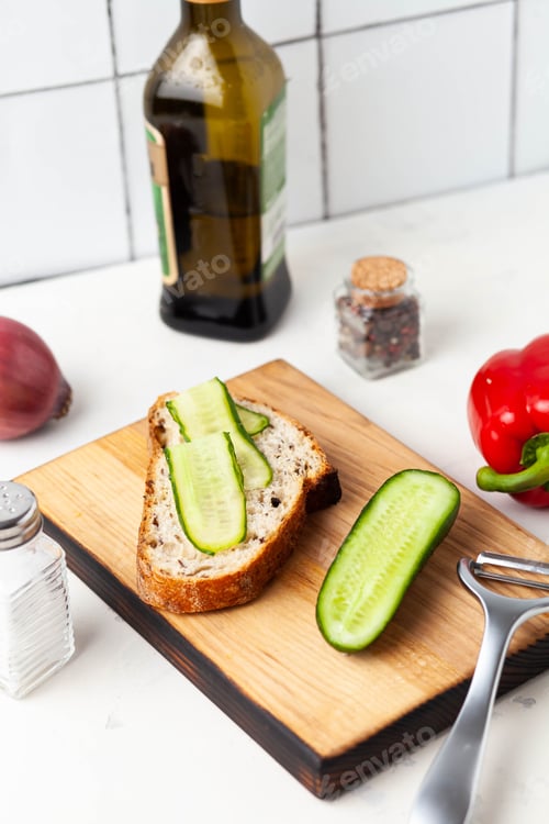 Preview: Sandwich making