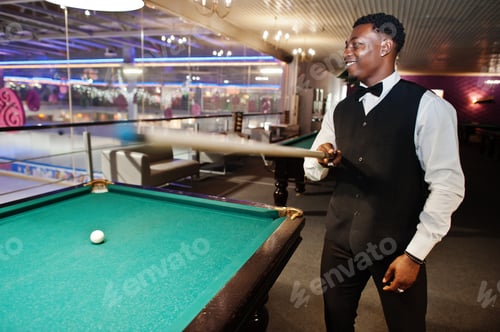 Preview: Handsome african man