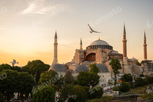 Preview: Hagia Sophia Mosque and Museum in Istanbul at sunset
