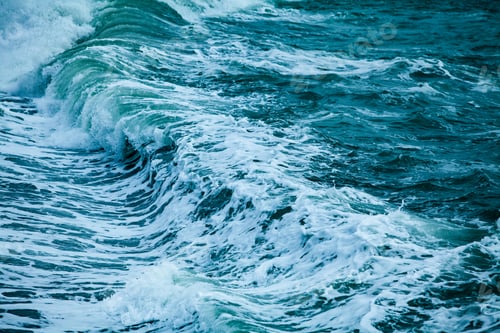 Preview: powerful ocean waves breaking natural background