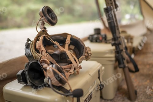Preview: US Army Rangers with weapons