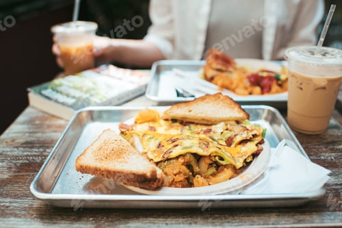 Preview: Omelette and toast