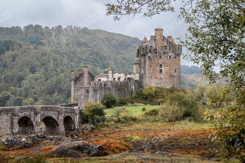 Preview: Eilean Donan Castle in Scotland