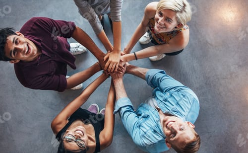 Preview: Multiethnic young people looking happy