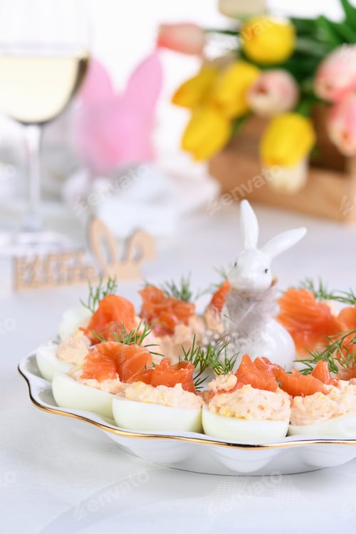 Preview: Stuffed eggs Easter appetizer
