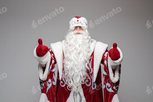 Preview: Majestic Father Frost with thumbs up.
