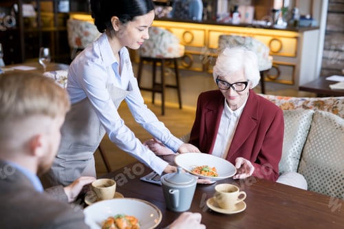 Preview: Having lunch at cafe