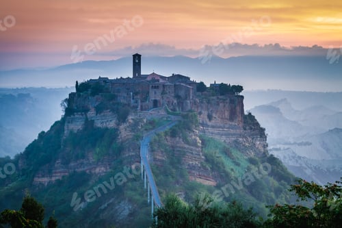 Preview: Old town of Bagnoregio on hill at dusk, Italy