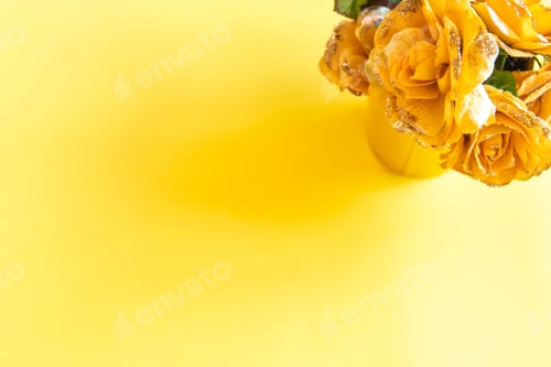 Preview: Background with Yellow faux roses and glitter