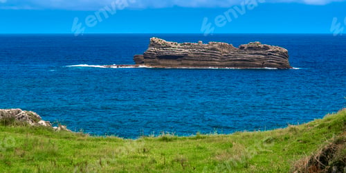 Preview: Islote Piedras Llegueras, Coastline and Cliffs View, Asturias, Spain
