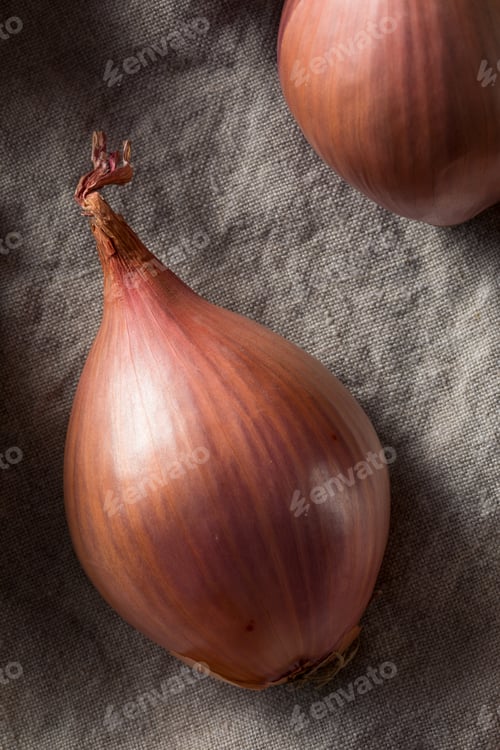 Preview: Raw Purple Organic Shallots