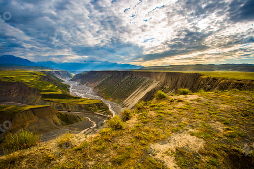 Preview: Beautiful valley