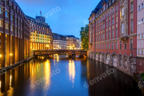Preview: Canal at dawn in Hamburg