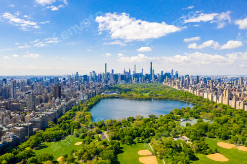 Preview: Aerial view of the beautiful Central Park in Manhattan, New York