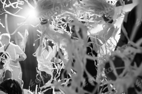 Preview: paper show with paper ribbons in the banquet hall