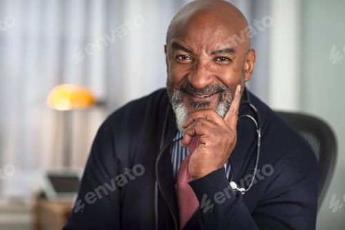 Preview: Portrait of a doctor