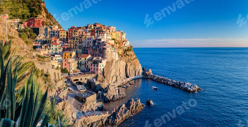 Preview: Manarola in Cinque Terre, Italy panorama
