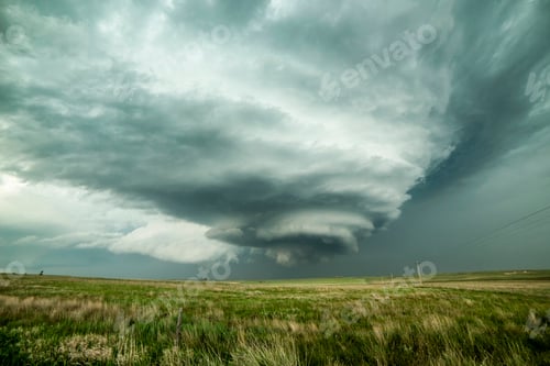 Preview: Cyclic supercell trying to produce another tornado, Bushnell, Nebraska, USA