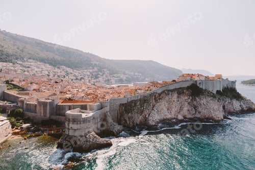 Preview: Walls of Dubrovnik and sea