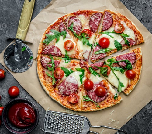 Preview: homemade pizza with salami