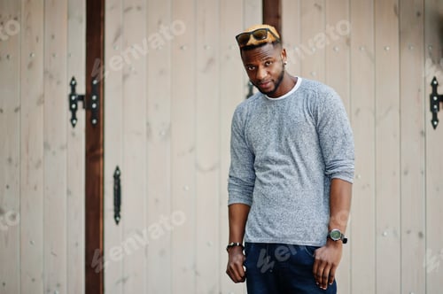 Preview: Fashionable black guy