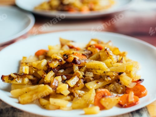 Preview: Dinner at home, fried potatoes