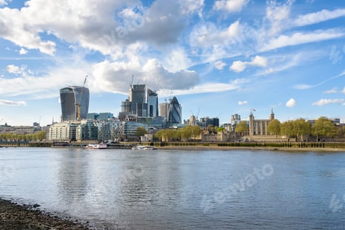Preview: Skyline of London