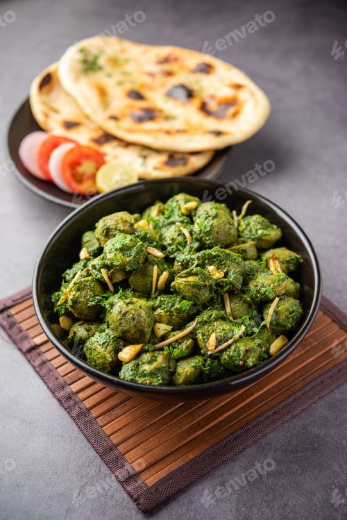 Preview: Soya Chunks Palak curry also known as Spinach Soyabean chunks sabzi or sabji, Healthy Indian food