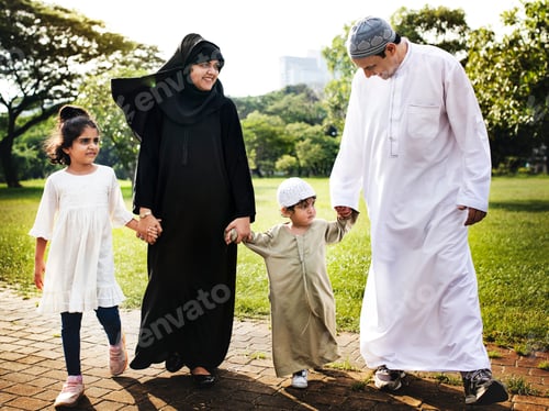Preview: Muslim family having a good time outdoors