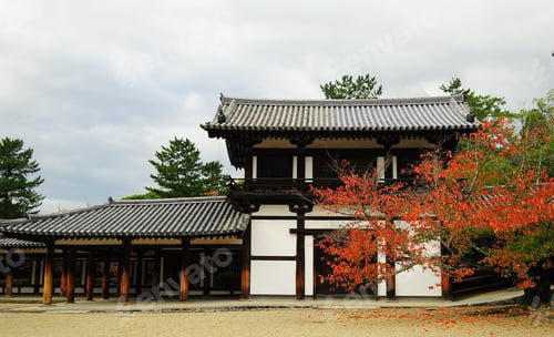 Preview: Traditional Japanese house with wooden columns
