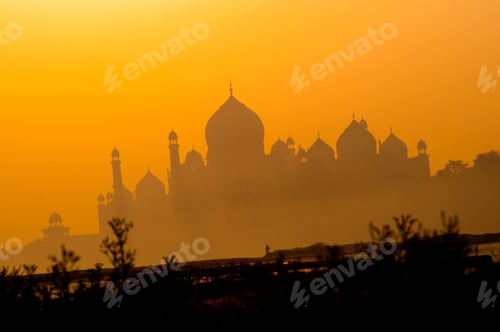 Preview: Taj Mahal at sunrise on the Yamuna River