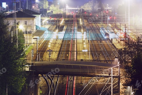Preview: Railway station at night