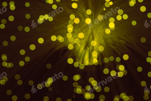 Visualização: textura de fibra óptica amarela brilhante desfocada