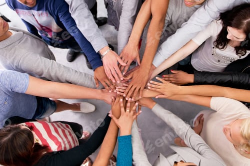 Preview: Showing their business unity