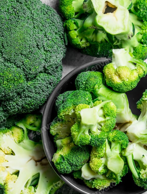Preview: Broccoli in a bowl.