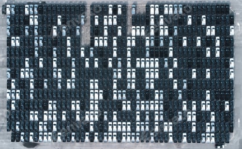 Preview: New cars are ready for shipment at the port, supporting worldwide import and export.