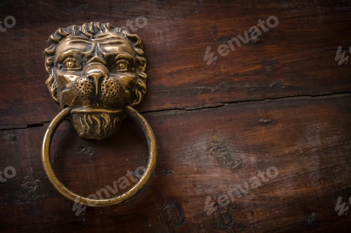 Preview: Knocker