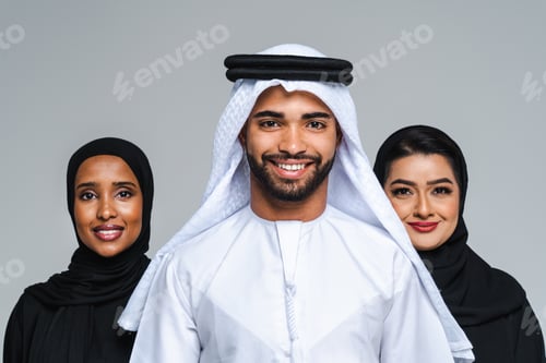 Preview: Beautiful arab middle-eastern woman with traditional abaya in studio