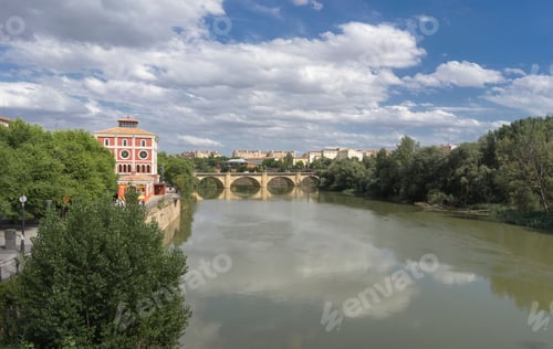 Preview: Ebro river passing through the city of Logrono on a sunny day