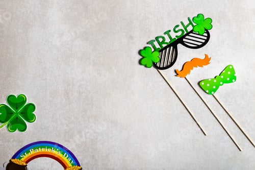 Preview: Different photo booth props for St Patricks Day party