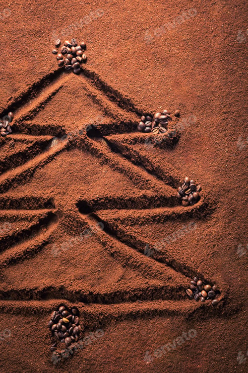 Preview: Christmas tree made of grains and ground coffee