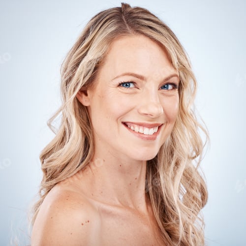 Preview: Blonde Woman Smiling in a Beauty Portrait