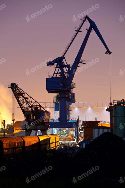 Vista previa: Coal Harbor Crane And Train At Night